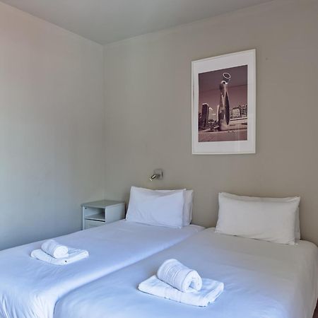 Stay U-Nique Apartments Torre Damians Barcelona Luaran gambar
