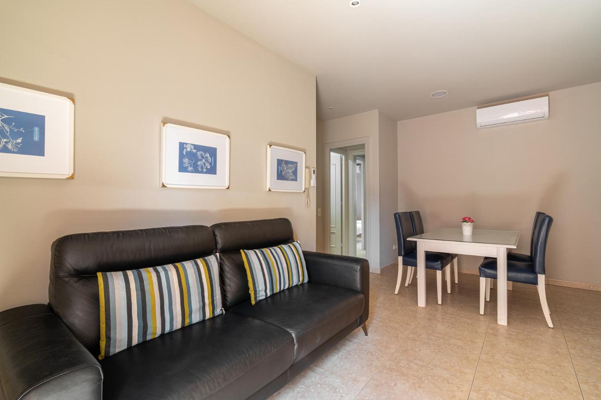 Stay U-Nique Apartments Torre Damians Barcelona Luaran gambar